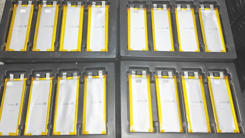 Lithium iron phosphate blade battery